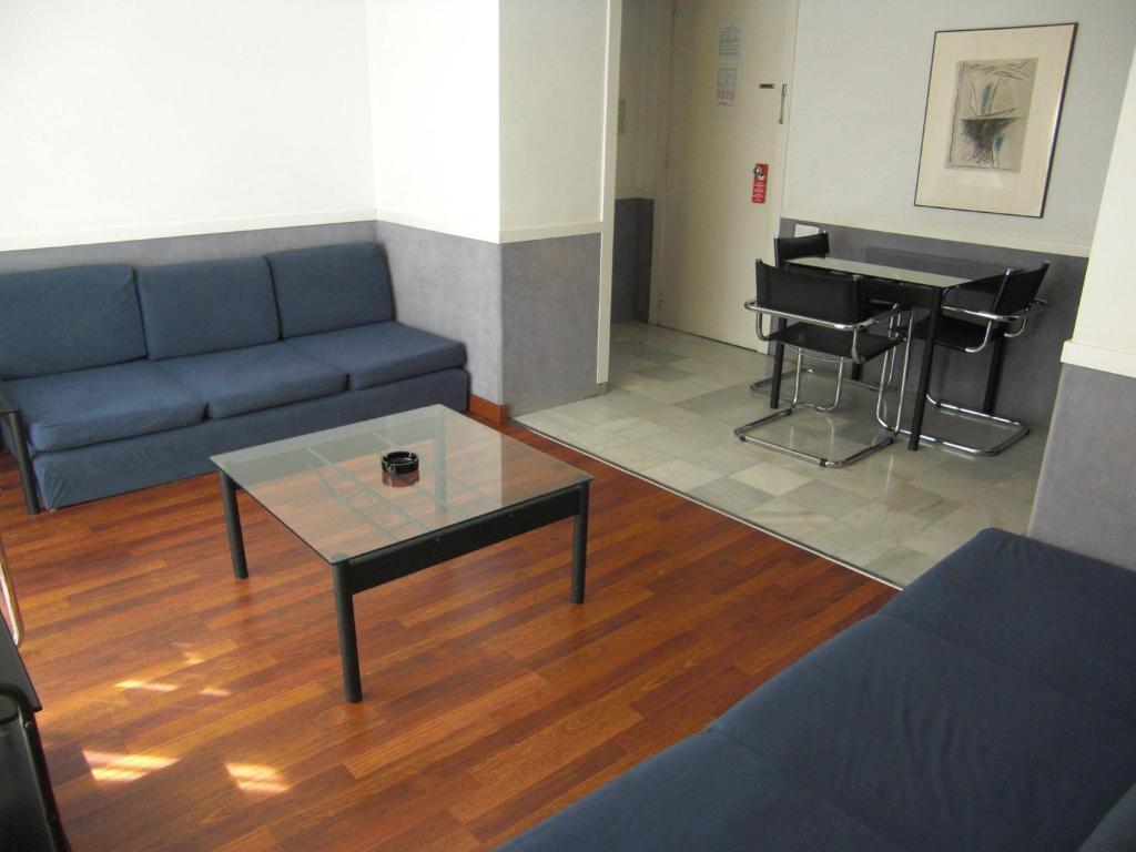 Descartes Apartment