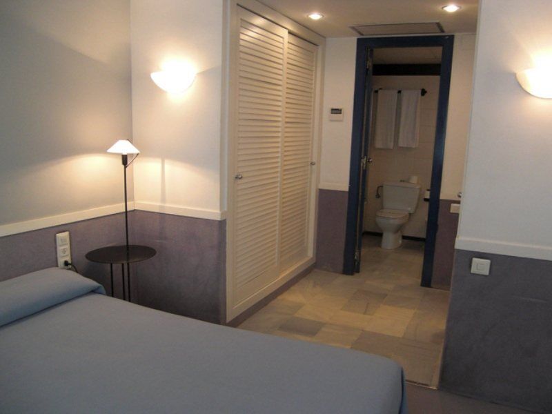Descartes Apartment Barcelona